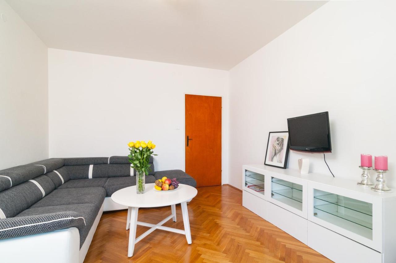 Apartment Victoria Omis Ngoại thất bức ảnh